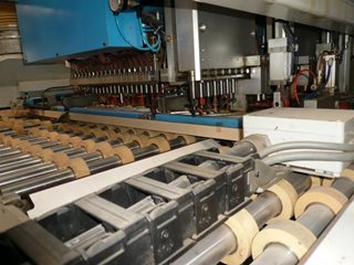 Macchina per la lavorazione del legno Tf 54 Legnomac vende macchine per la lavorazione del legno. Macchina Centro di foratura alberti
